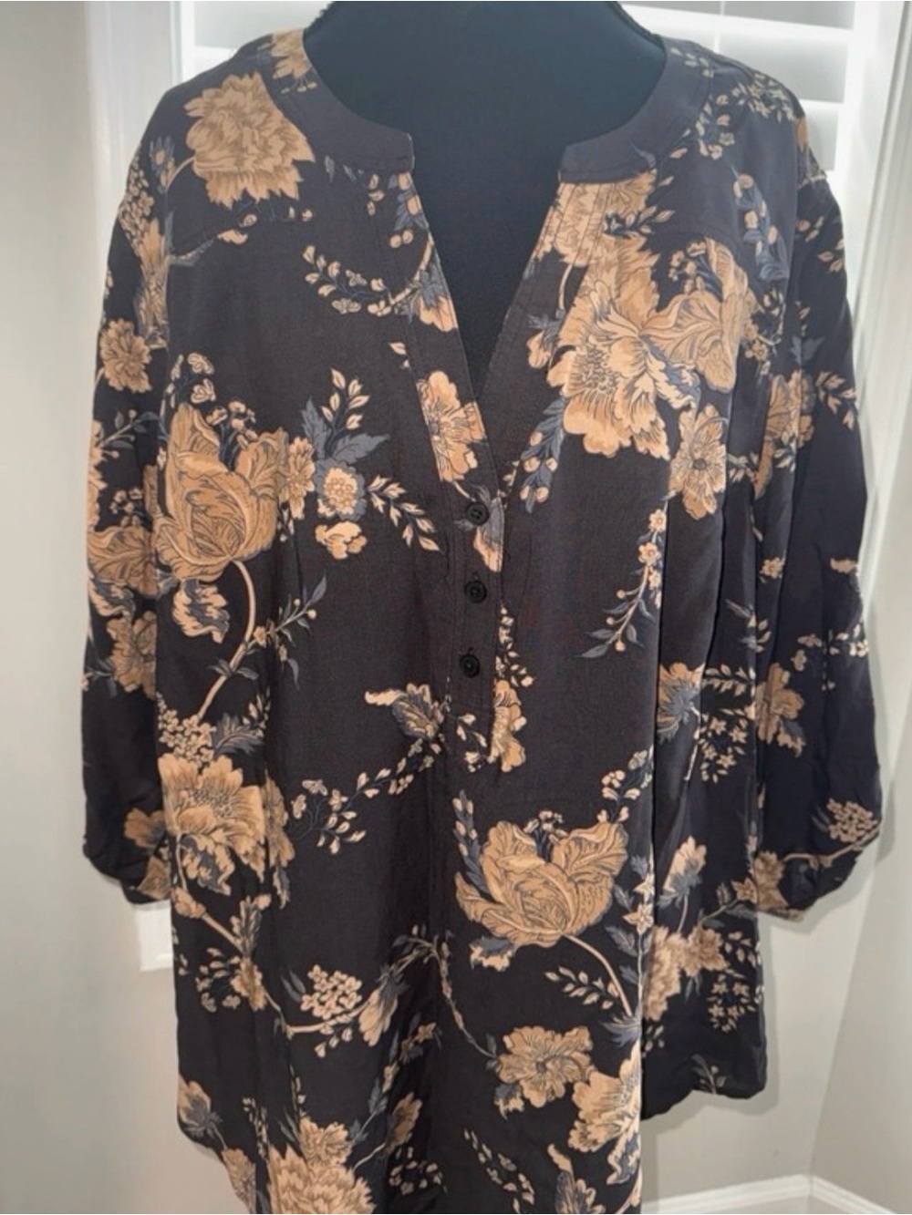 torrid Black Top with Golden Floral Print